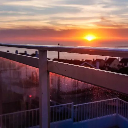 Gundi House 호스텔 에리세이라