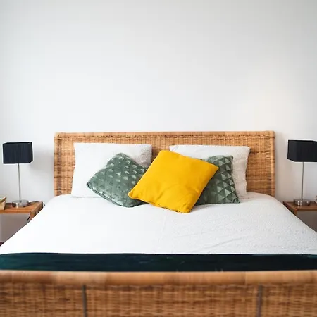 Gundi House * Ericeira