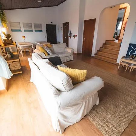 Gundi House * Ericeira