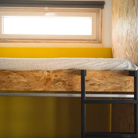 Gundi House Hostel *